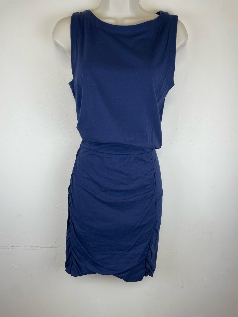 Athleta Navy Sleeveless Ruched Side Dress